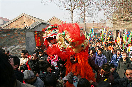 過大年 逛廟會(huì)——鶴壁?？h社火古廟會(huì)戲耍攻略