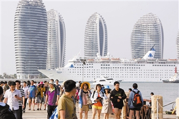 　　“海娜號(hào)”首航。