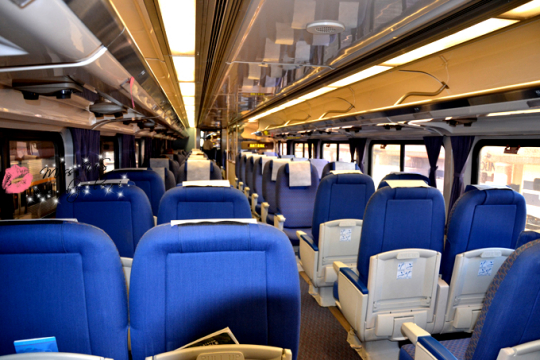 坐火車(chē)游美國(guó)