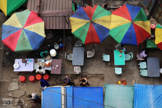 緬甸，繽紛的街邊平民小吃
