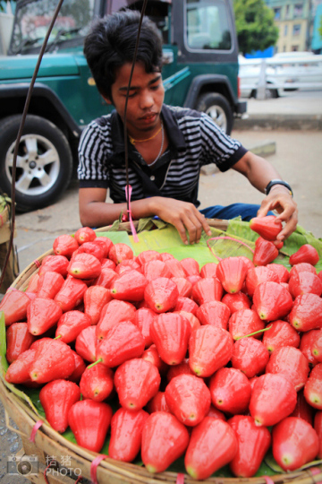 緬甸，繽紛的街邊平民小吃