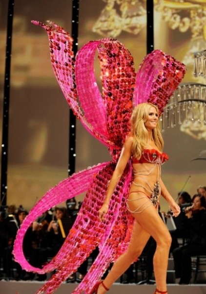 誰能有幸約會(huì)天使？維秘超模們的男星后宮團(tuán)