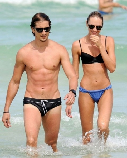 誰能有幸約會(huì)天使？維秘超模們的男星后宮團(tuán)