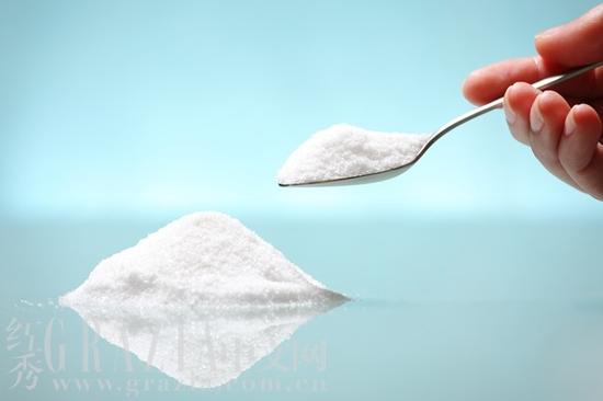 食鹽、白糖去黑頭法