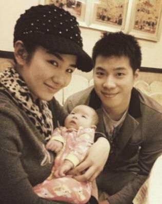 黃奕黃毅清昔日恩愛(ài)照