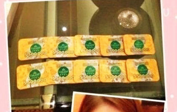 2013年4月，郭美美在網(wǎng)上曬出500萬賭場籌碼并稱“贏了錢回來做善事，捐助孤兒院和敬老院”。