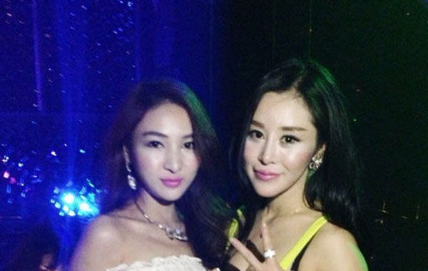 2013年6月15日，郭美美在澳門包下整間酒吧舉辦Party慶祝生日