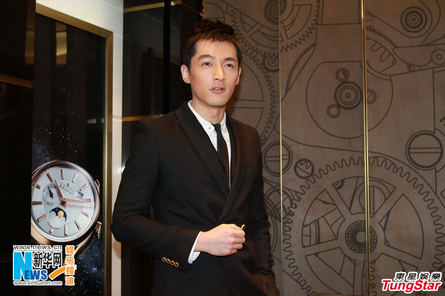 胡歌預(yù)為餐廳員工發(fā)獎金 呼吁保障演員生命安全