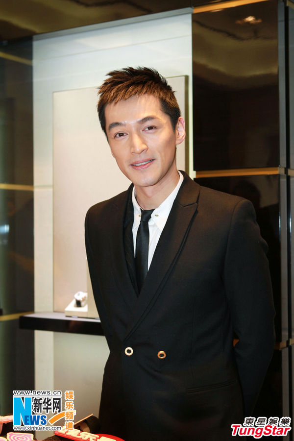 胡歌預(yù)為餐廳員工發(fā)獎金 呼吁保障演員生命安全