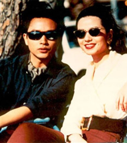 張國(guó)榮生前合影