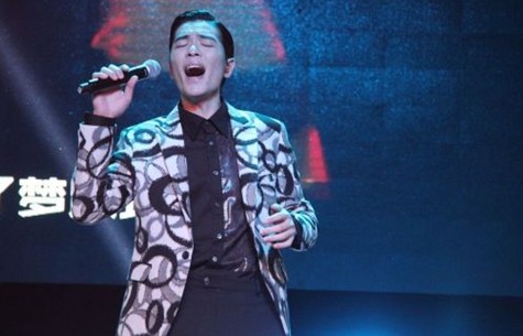 蕭敬騰被網(wǎng)友奉為“雨神”。