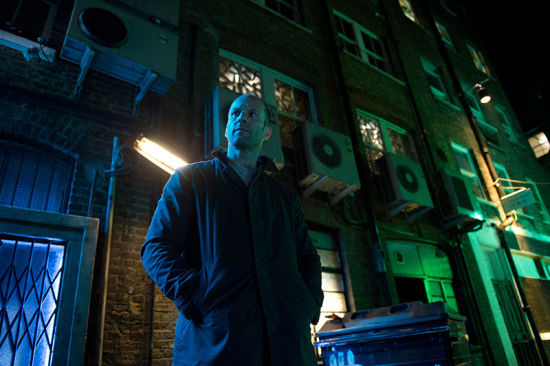 硬漢覺醒，報復黑暗