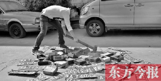 “老的哥”揭“黑車”猖獗原因，建議倒查假車牌、出租車使用機(jī)打發(fā)票