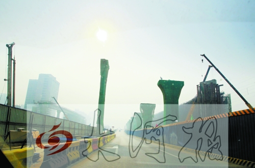 　三環(huán)大“項圈”，西、北兩段預(yù)計年底通車