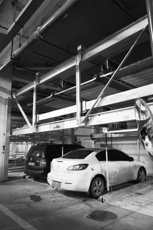 蘇荷立體式公共停車(chē)場(chǎng)去年12月開(kāi)始使用，有384個(gè)車(chē)位。