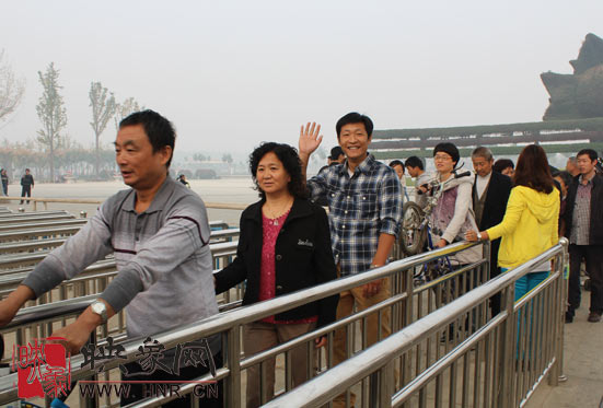 “溫馨九九重陽(yáng)節(jié) 陪著父母去游園”活動(dòng)圓滿舉行