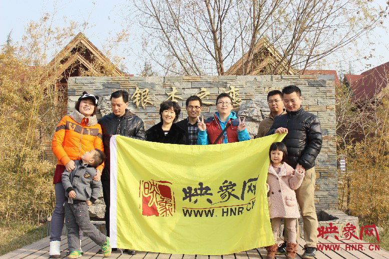 來張小合影，好多朋友都在其他地方玩，已經(jīng)嗨的叫不回來……