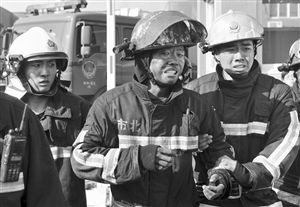  聽聞尹進(jìn)良、陳偉、尹智慧犧牲，戰(zhàn)友們悲痛不已