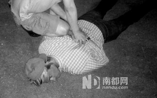 俄羅斯安全部門發(fā)布圖片顯示，美國(guó)駐俄使館工作人員福格爾被抓獲。