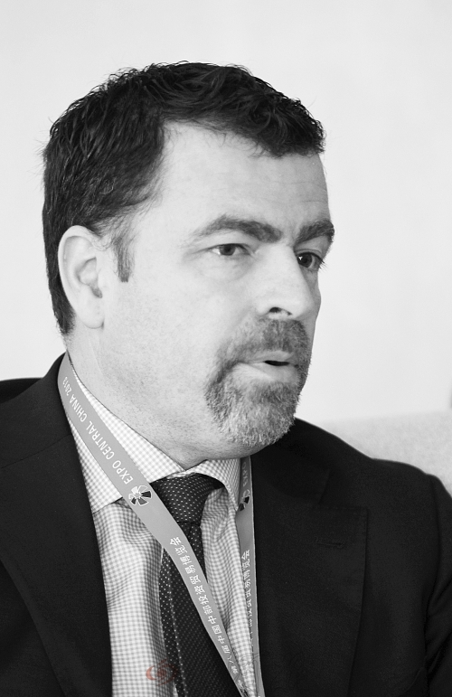 　　狄可為：“現(xiàn)在，雀巢正在改變歷史，中部時(shí)代來臨了！”