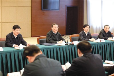 3月25日，王岐山在山東省臨沂市蒙陰縣主持召開(kāi)蒙陰縣委常委擴(kuò)大會(huì)議。