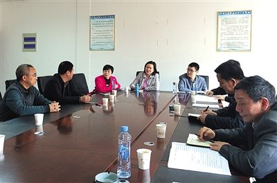 江西省豐城市信訪局接待室，中央信訪督查組約談信訪人。記者 賈世煜 攝