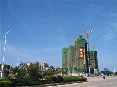 泉州東海片區(qū)海悅府地產(chǎn)項目。該項目開發(fā)公司董事蔡俊偉于春節(jié)前被帶走調(diào)查。