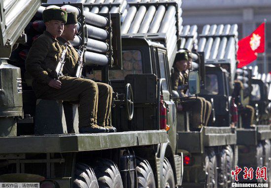 （10日凌晨發(fā)）朝鮮迎勞動(dòng)黨建黨70周年將閱兵游行隆重慶祝（共三圖，請(qǐng)大夜幫改為文中插圖謝謝）
