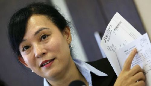 翁靜晶11月16日召開(kāi)記者會(huì)交代定慧寺賬目詳情。