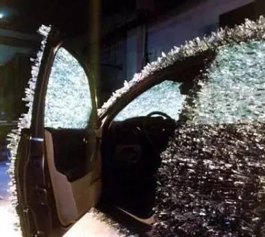 驚！車主用玻璃渣改裝瑪莎拉蒂