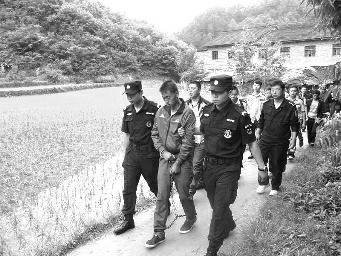 六旬老太遭鄰家小伙碎尸 只因關(guān)心話被當作譏諷