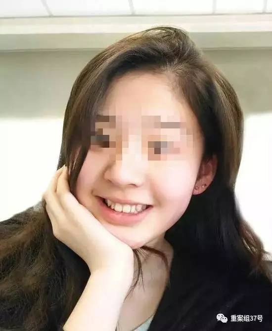 17歲高中男生教室里掐死女同學，被訴故意殺人和強奸