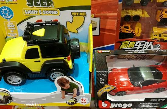 在此次東莞加博會上展出的太達(dá)的仿真車模。攝影/馮蕓清