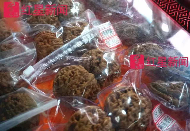 文玩核桃遇冷由幾萬一對降到5元沒人要？商戶否認(rèn)