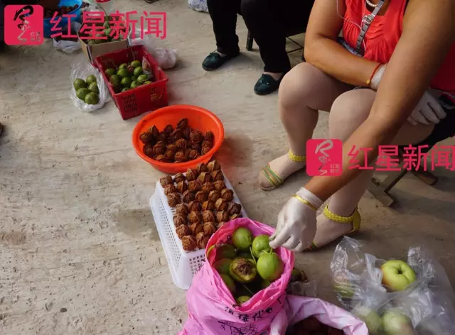 文玩核桃遇冷由幾萬一對降到5元沒人要？商戶否認(rèn)