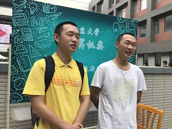 雙胞胎兄弟陳于勤、陳于思。