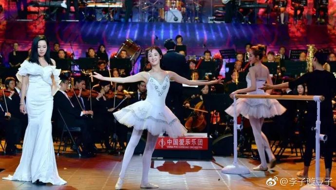 《創(chuàng)造101》主題曲公布，這個被吐槽油膩的c位是什么來頭？