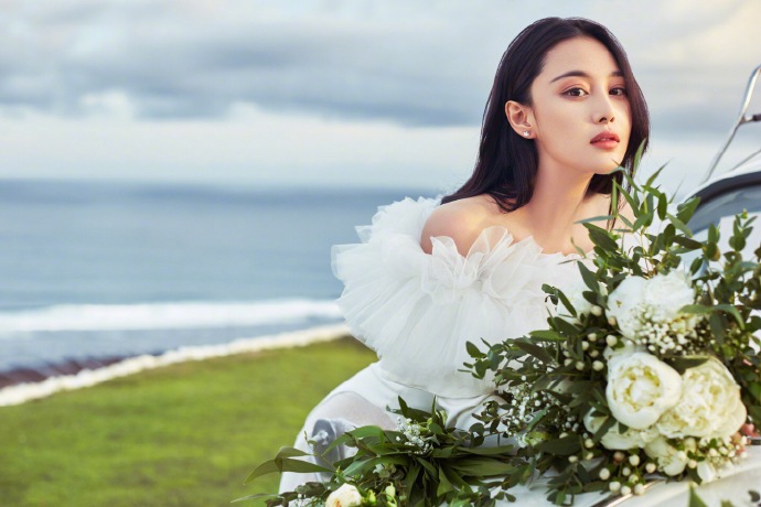 張馨予的婚紗成了淘寶爆款，知道價(jià)格后讓人大跌眼鏡！