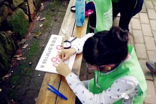 寶貝，爸爸媽媽一直在身后看你認真完成任務！我的女兒棒棒噠！