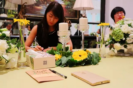 各位“小綠人”也把自己企業(yè)的問題通過卡片的形式，向劉東曉博士請教。