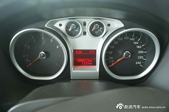 　?？怂箖蓭?jīng)典1.8MT 時尚型