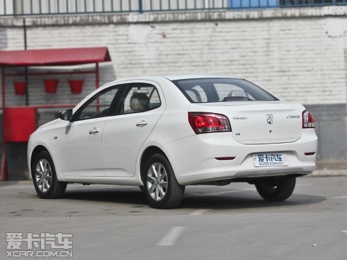 寶駿汽車(chē)2012款寶駿630