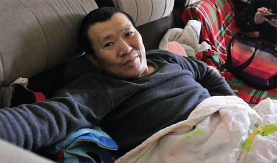 11月11日，李剛病情再次惡化，在眾多朋友的鼓勵下，他將再赴西安進行手術(shù)治療