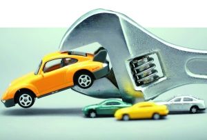 國慶節(jié)起，由國家質(zhì)檢總局發(fā)布的《家用汽車產(chǎn)品修理、更換、退貨責(zé)任規(guī)定》(簡稱汽車“三包”)將正式實(shí)施。不少業(yè)內(nèi)人士表示，汽車“三包”政策的落實(shí)，二手車市場或?qū)⒌靡浴跋磁啤薄? oldsrc=