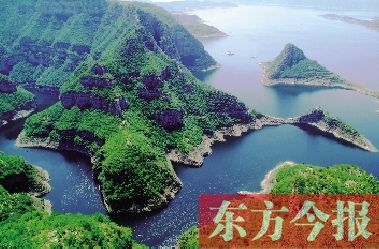 碧水藍天有綠色,是濟源人生活的愿望。如今,正是因為濟源有山有水,綠樹成蔭,很多在外工作的濟源人慢慢選擇回家鄉(xiāng)買房定居。