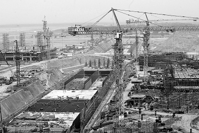 鄭州新鄭國(guó)際機(jī)場(chǎng)二期工程建設(shè)如火如荼。資料圖片