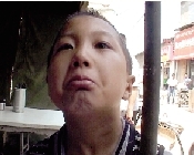 爺爺走后,他一直在哭。