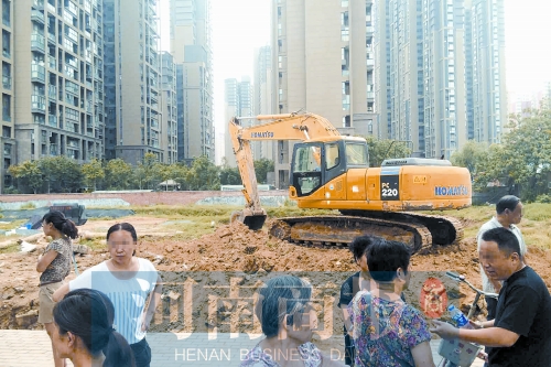 昨天，由于附近居民抗議，紅旗變電站項目再次停工