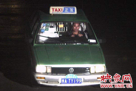 肇事嫌疑車輛及司機(jī)照片。