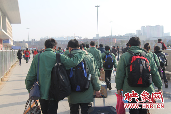 “戰(zhàn)友”結(jié)伴。